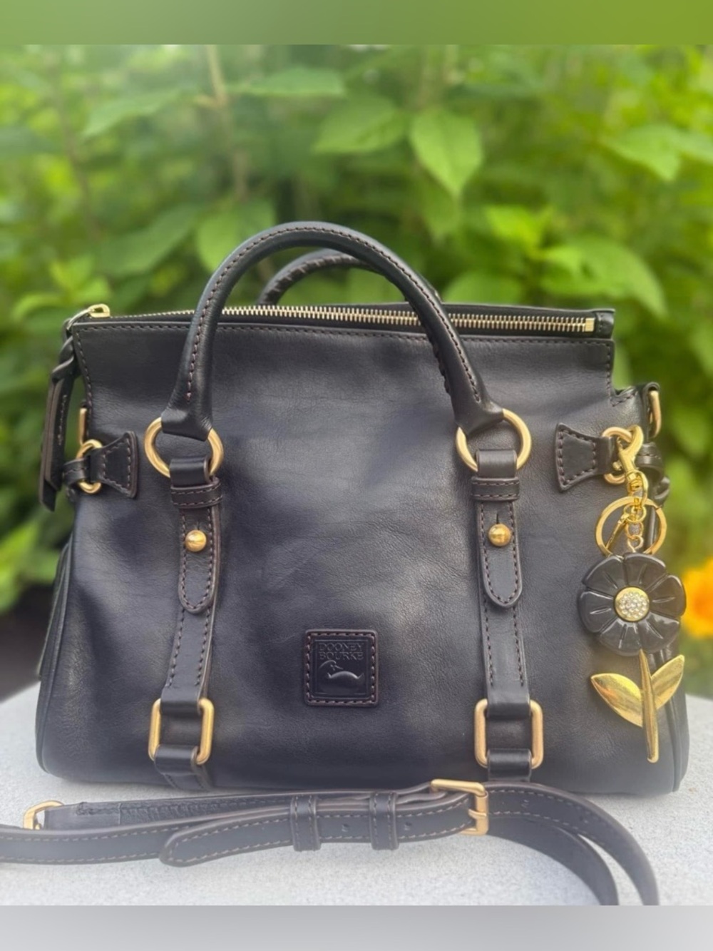 Dooney & Bourke Black Florentine Satchel in excellent condition